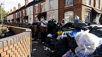 Военни експерти бяха призовани да помогнат за справяне с нарастващите