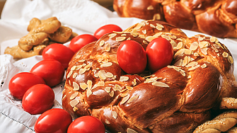 За трета поредна година в Гърция пускат Великденска кошница която