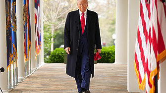 Президентът на САЩ Доналд Тръмп подписа два указа с които