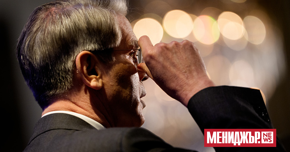 Без да блести, Скот Бесент е един от малкото министри