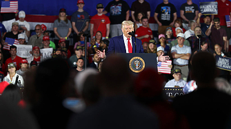 Президентът на САЩ Доналд Тръмп отбеляза 100 от встъпването си