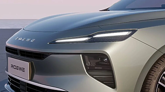 Китайският електрически седан Roewe D6 на концерна SAIC влезе в
