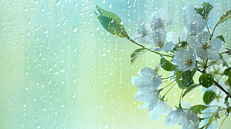 Над страната ще преобладава облачно време и на места главно