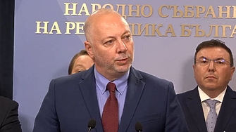 Премиерът Росен Желязков и шефът на Българската народна банка Димитър