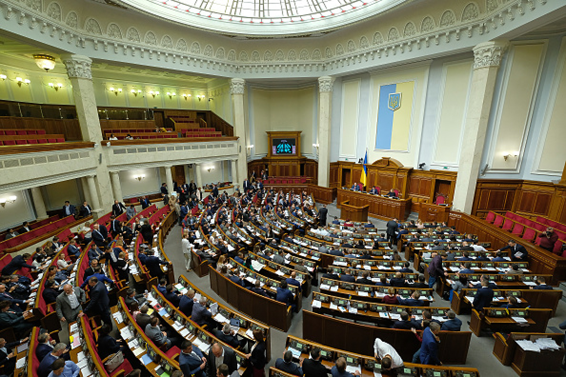 Без нито един против: Украинският парламент подкрепи споразумението със САЩ за минералите
