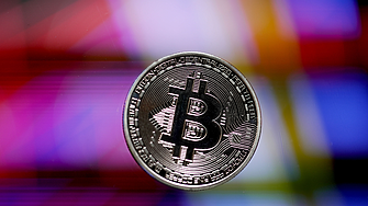 Биткойнът достигна нов рекорден връх от над 111 хил. долара