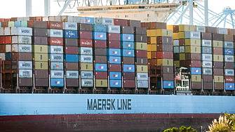 Maersk понижава прогнозите си за световния пазар на контейнери заради митата