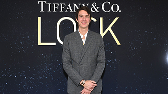 Синът на Бернар Арно Александър е получил трудна задача да