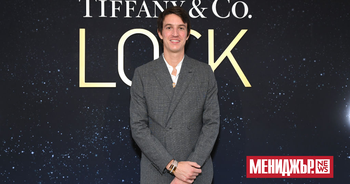 Синът на Бернар Арно, Александър, е получил трудна задача: да