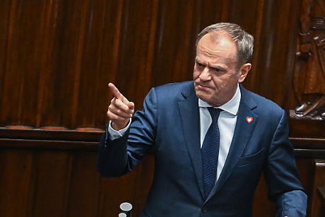 Туск обвини Русия за пожара на най-големия мол във Варшава