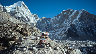Непалското правителство започна разследване срещу британски войници за твърде бързо
