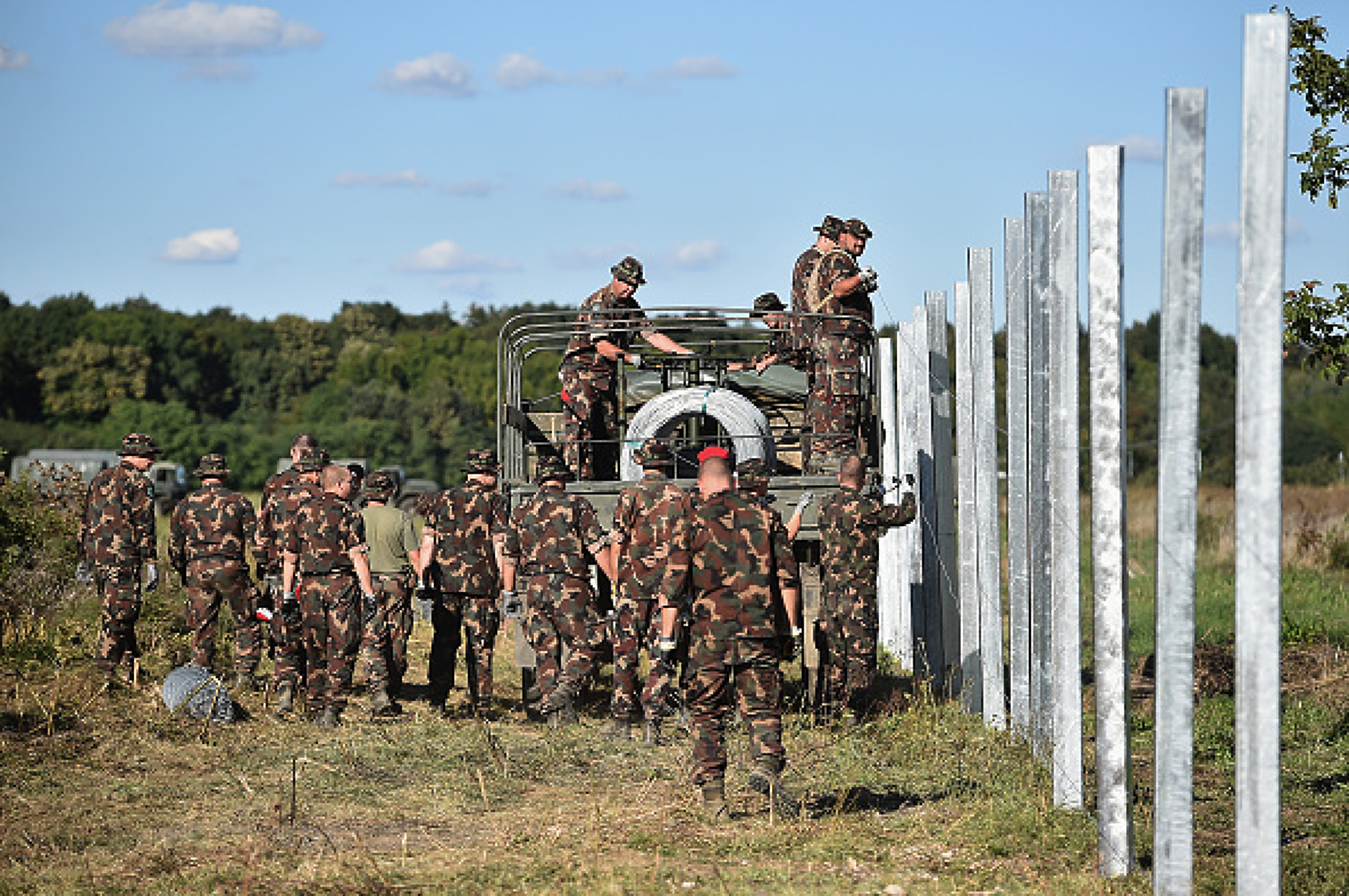 Управляващите в Хърватия обсъждат въвеждане на задължителна военна служба