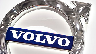 Продажбите на Volvo Cars падат с 11% през април