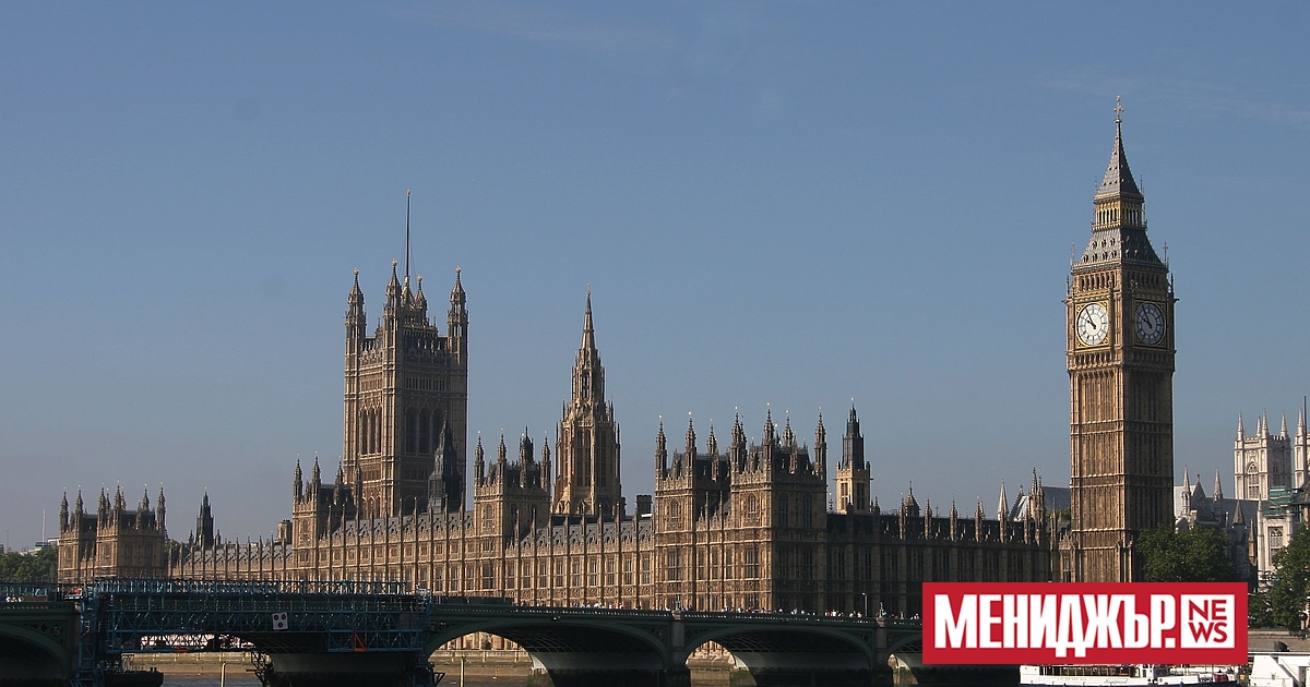 Нетната миграция към Великобритания намалява почти наполовина през 2024 г.