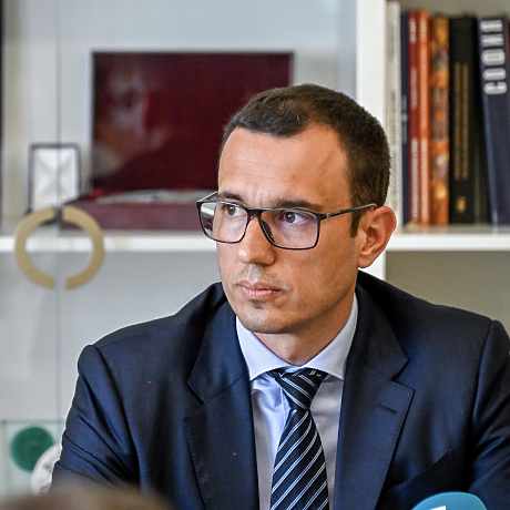 Терзиев призова просветното министерство за общ план за превоз на зрелостниците до матурите