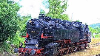 Влак с парния локомотив Баба Меца ще пътува от София до Перник за Деня на детето