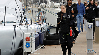 Израелски сили поеха командването на кораба с помощи на екоктивистката