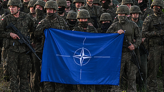 НАТО планира да повиши значително нормативите за производство на отбранителната