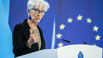 Кристин Лагард е решена да завърши осемгодишния си мандат като