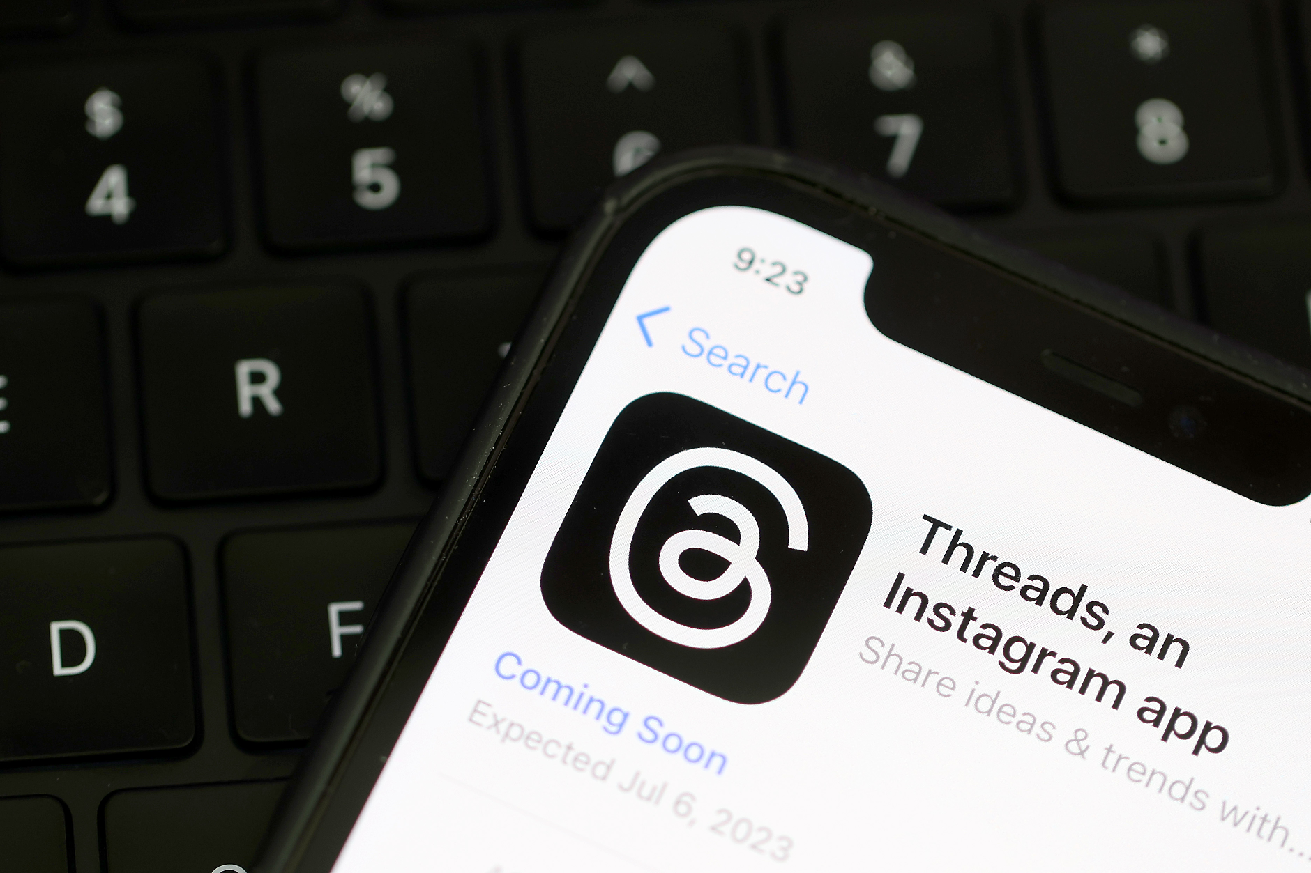 Threads на Meta тества функция за изпращане на лични съобщения