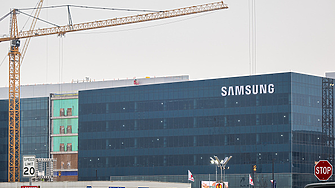 Samsung остана единствената компания с пълен цикъл на производство на смартфони