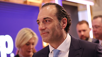 Новият изпълнителен директор на Stellantis Антонио Филоса ще печели най малко