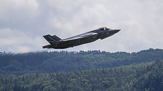 Автомобилната индустрия и роботиката бяха особено силно засегнати от ограниченията