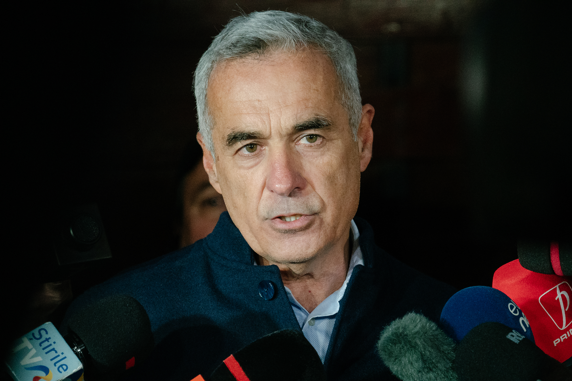 Калин Джорджеску се оттегля от политиката