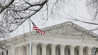 Върховният съд на САЩ позволи на администрацията на Тръмп да