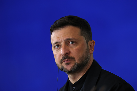 Зеленски се надява ескалацията между Израел и Иран да не доведе до спад в помощта за Киев