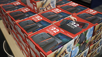 Геймърите се редят на опашки за пускането на пазара на Nintendo Switch 2, очаква се глобален недостиг