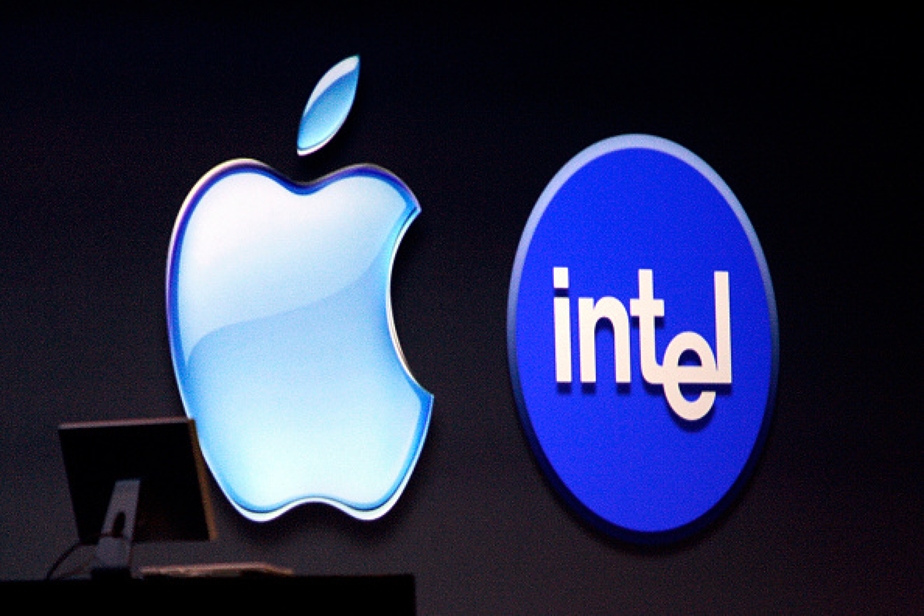 Apple, Intel и Nike искат от администрацията в Белия дом да намали митата върху стоки от Виетнам