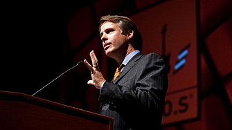 Водещият журналист на ABC News Тери Моран е отстранен след