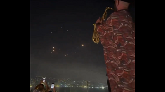 Междувременно в Ливан: Танци и музика на фона на балистичните ракети (ВИДЕО)