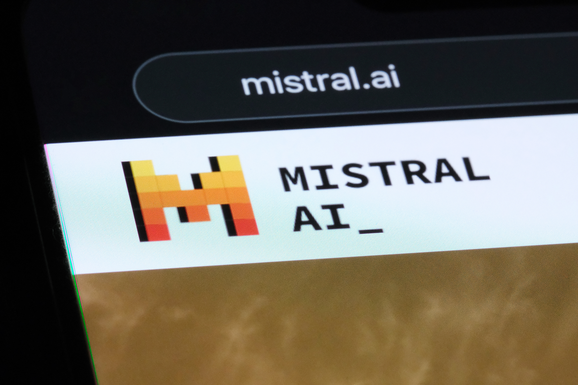 Подкрепената от Microsoft лаборатория за изкуствен интелект Mistral пуска първия разсъждаващ AI модел