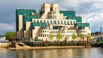 Правителството на Великобритания назначи Блейз Метревели служител от кариерата за