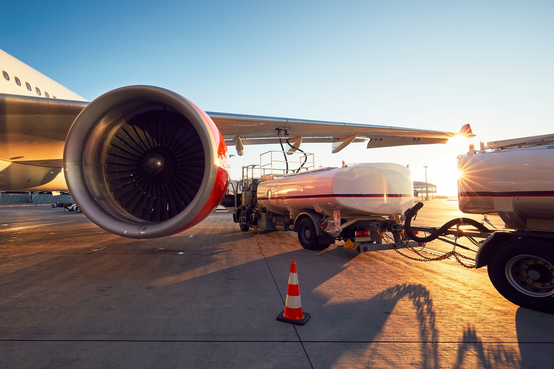 IATA: Производството на устойчиво авиационно гориво ще се удвои през 2025 г.