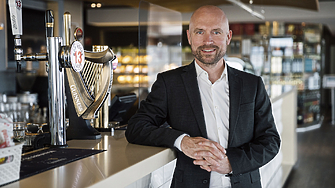 Икономиките устояват на политическите сътресения – интервю с Майкъл Холм