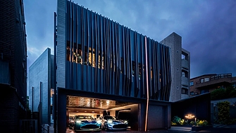 Репутацията на Aston Martin може да е изградена на четири