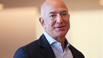 Джеф Безос е продал акции на Amazon на стойност 737 млн. долара