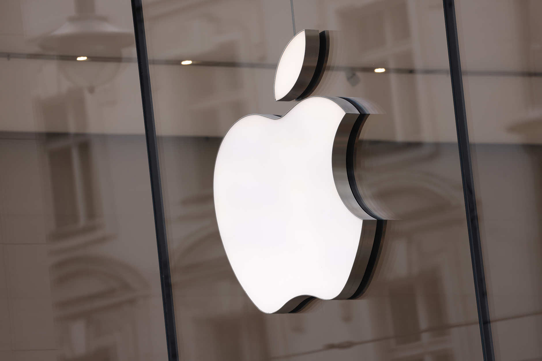 Apple променя правилата на App Store в ЕС, за да се съобрази с антитръстовото постановление