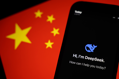 Германски надзоорен орган иска Apple и Google да блокират DeepSeek