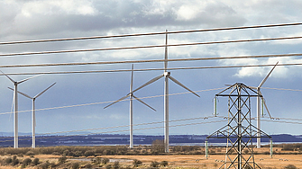 Крадците на мед са се насочили към вятърните паркове на