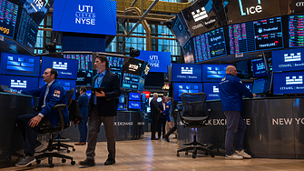 Изпращаме една знаменателна първа половина на 2025 г като търговията