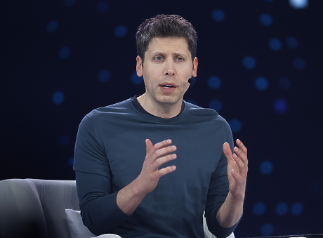 Сам Алтман твърди, че Meta опитва да привлече служители на OpenAI с бонуси от 100 млн. долара