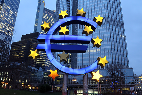 Инфлацията в еврозоната се повиши до целевото ниво на ЕЦБ от 2%