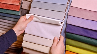 Всяка година световната текстилна индустрия допринася с милиарди тонове CO₂