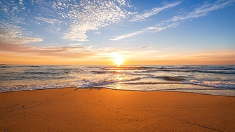 В четвъртък 3 юли  ще бъде слънчево в следобедните часове и