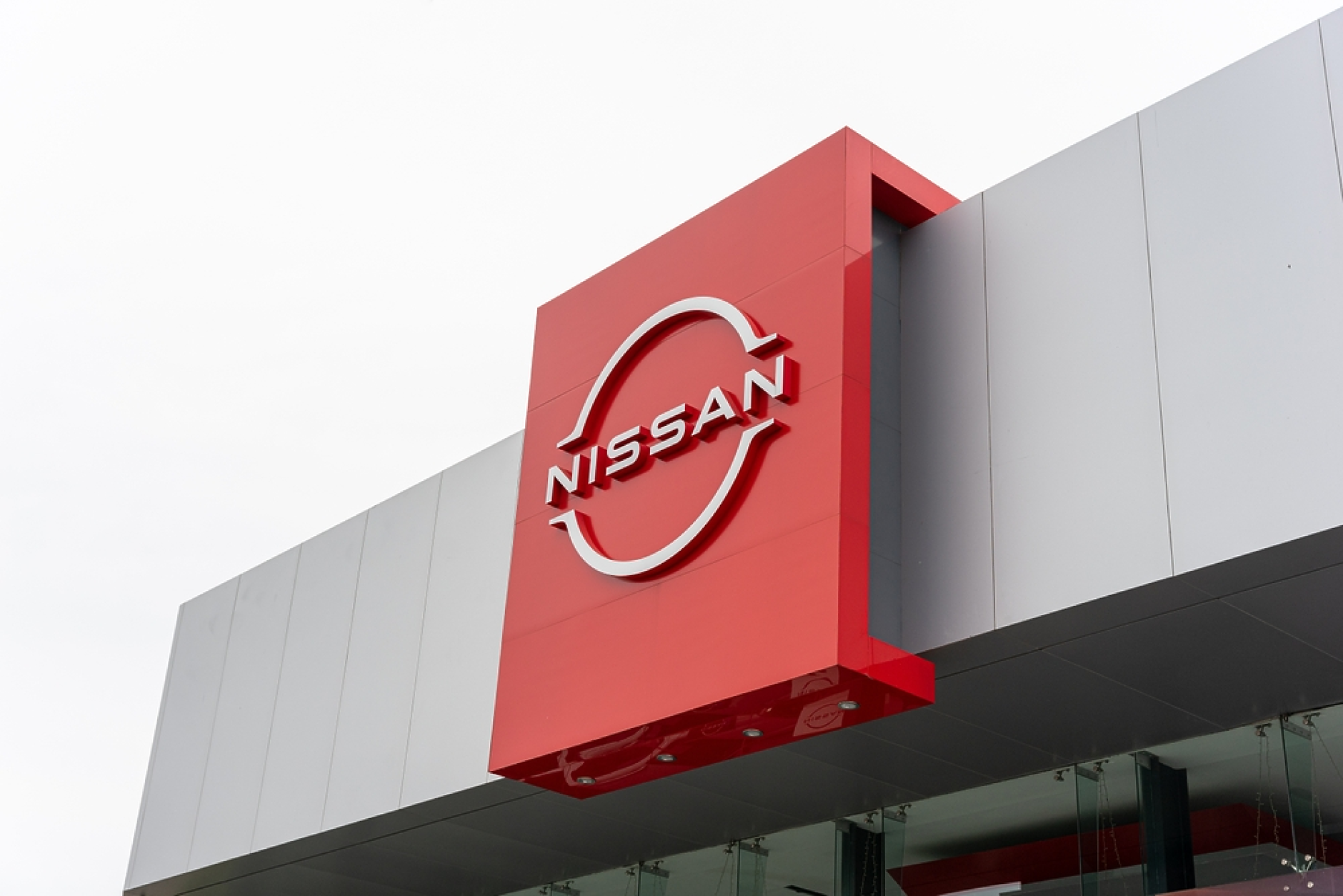 Първи сблъсък за новия шеф: Акционерите на Nissan притиснаха ръководството заради задълбочаващата се криза