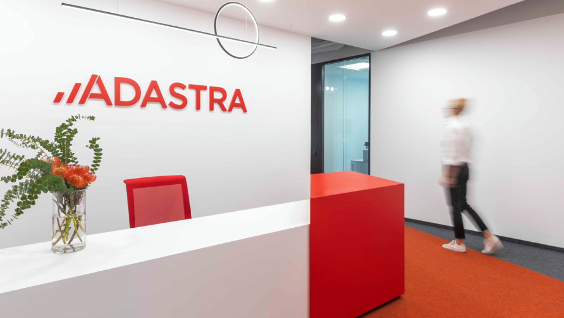 Adastra става част от глобалната инвестиционна група Carlyle